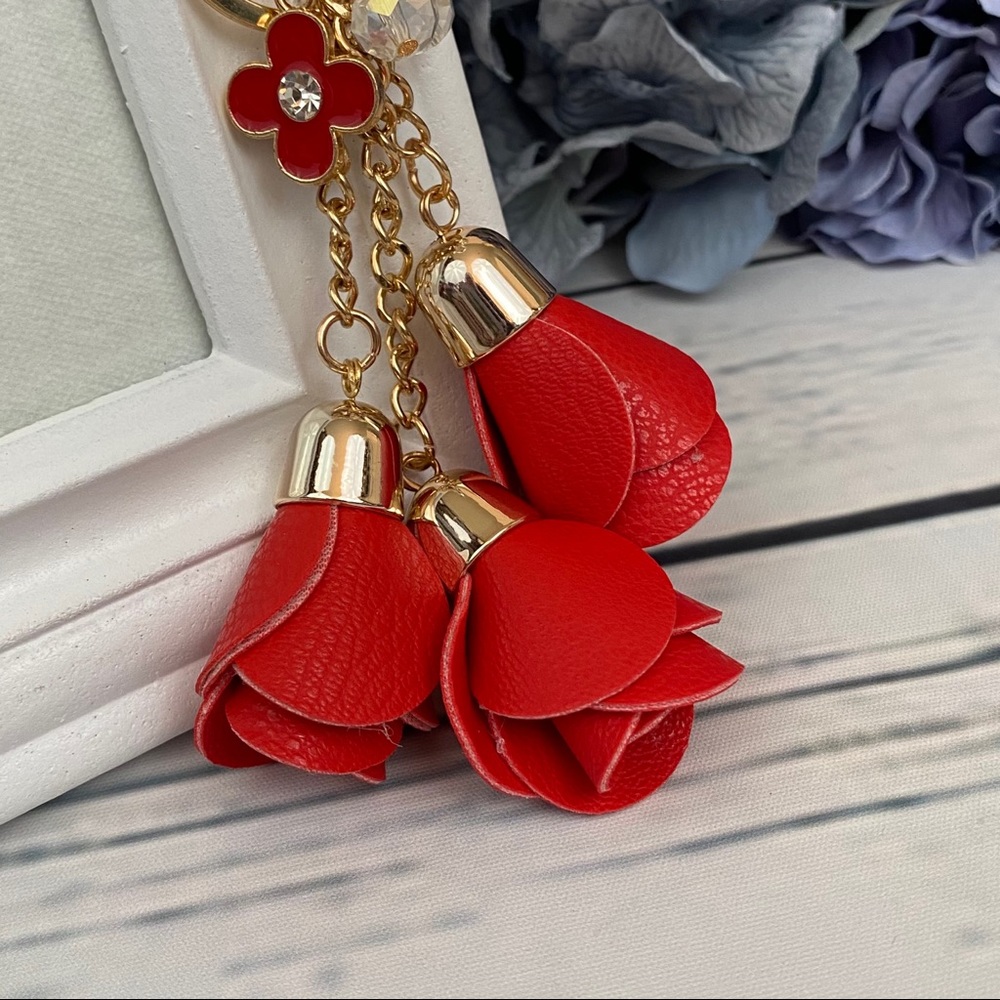 Red Triple Rose Keychain Charm - Picture 4 of 12